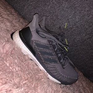 Adidas running/training shoes